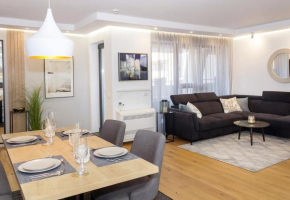 Sea&City Deluxe Apartment - Top Center Varna